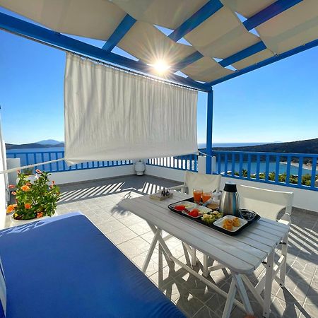 Отель Meltemi Retreat Ираклия Экстерьер фото